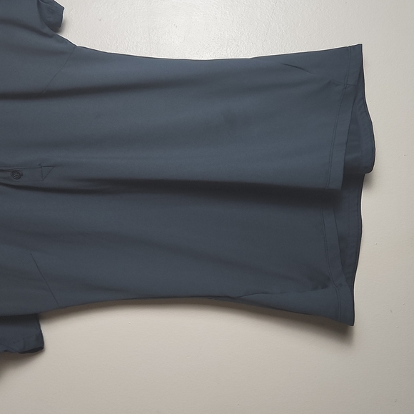 Oakley Astaire Moisture Wicking Short Sleeve Polo Shirt - Picture 3 of 8